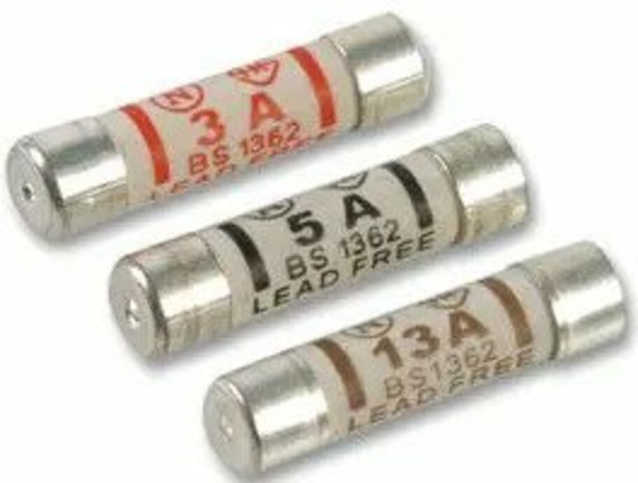 What size fuse do I need for electric blinds?